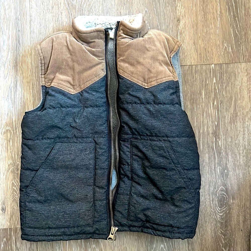 Boys puffy vest for winter